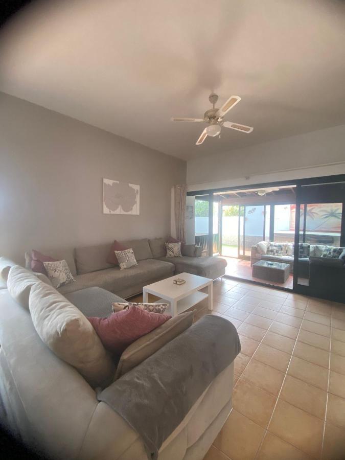 Casa Orilla! Beautiful Private Holiday Villa With Hot Tub La Oliva Bagian luar foto