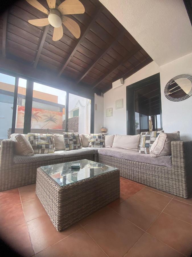 Casa Orilla! Beautiful Private Holiday Villa With Hot Tub La Oliva Bagian luar foto