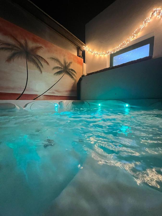 Casa Orilla! Beautiful Private Holiday Villa With Hot Tub La Oliva Bagian luar foto