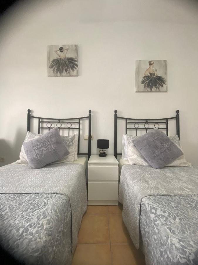 Casa Orilla! Beautiful Private Holiday Villa With Hot Tub La Oliva Bagian luar foto