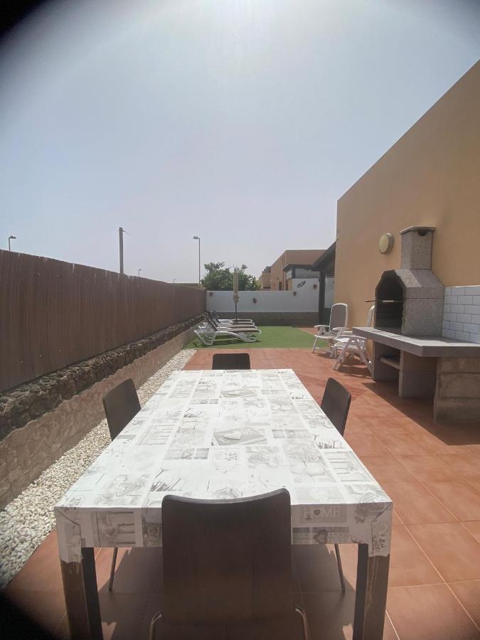 Casa Orilla! Beautiful Private Holiday Villa With Hot Tub La Oliva Bagian luar foto