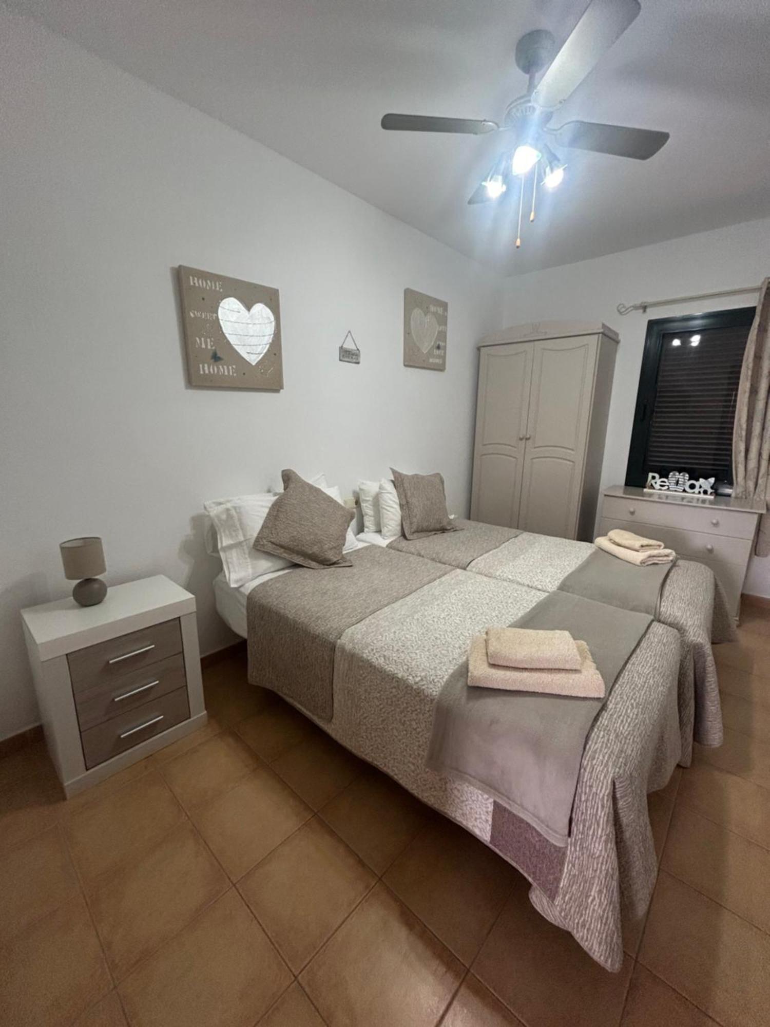 Casa Orilla! Beautiful Private Holiday Villa With Hot Tub La Oliva Bagian luar foto